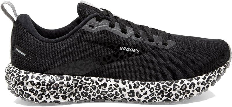 Women's Brooks Revel 6, White/Black/Alloy, 9 B Medium